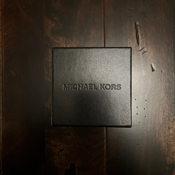 Michael Kors Oversized Camille Pavé Rose Gold-Tone Chronograph Stopwatch - Picture 4 of 8